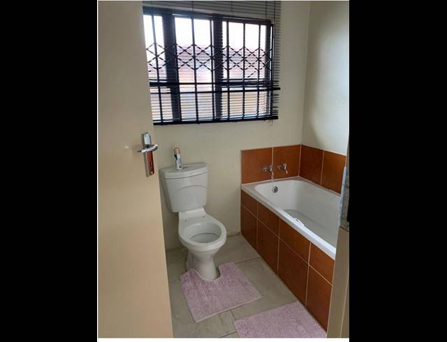 2 BEDROOM HOUSE FOR SALE IN SOSHANGUVE EAST